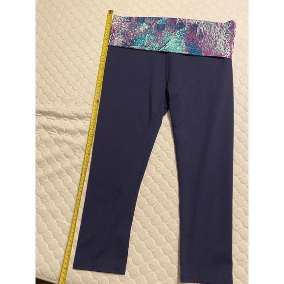 Fabletics Salar Foldover Powerhold Capri Leggings Size M - Picture 4 of 4